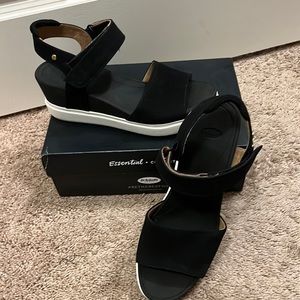Dr. Scholl’s Black Wedge Sandals